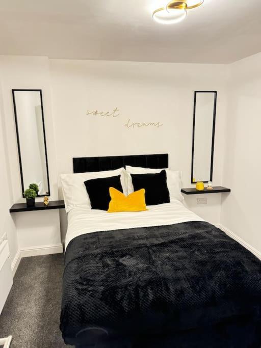 נוטינגהאם Luxury Cozy 3 Bed Apartment 5Mins From City - Free Parking! מראה חיצוני תמונה