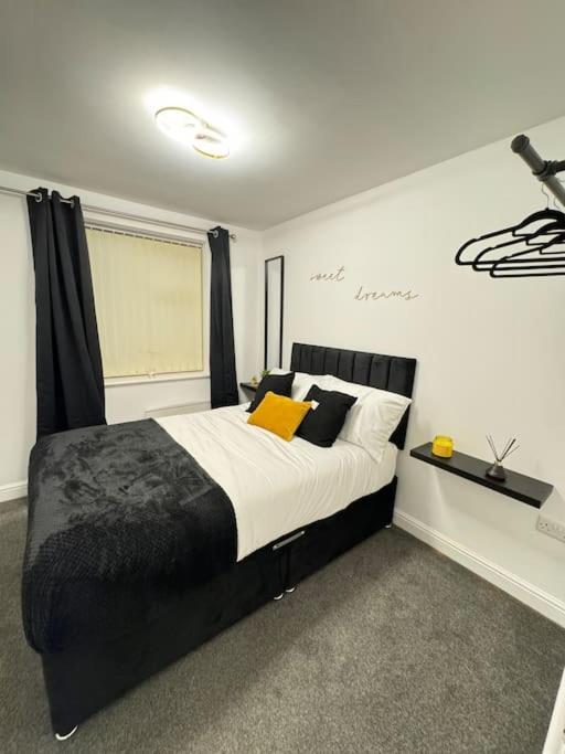 נוטינגהאם Luxury Cozy 3 Bed Apartment 5Mins From City - Free Parking! מראה חיצוני תמונה